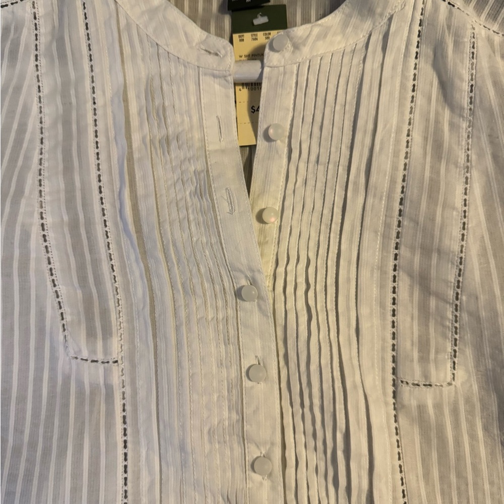Eddie Bauer pintuck blouse M white NWT - Picture 2 of 5